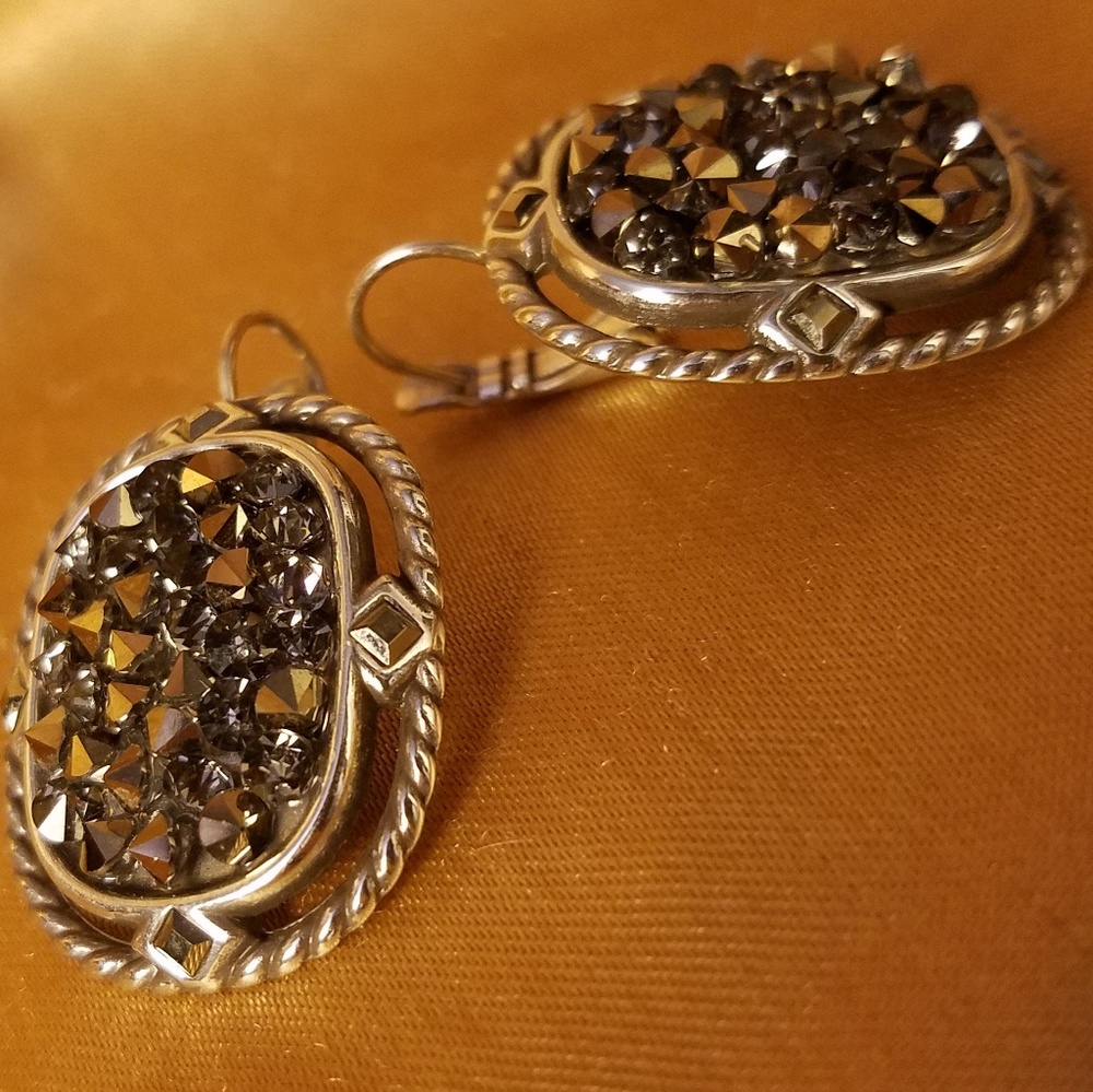 Earings